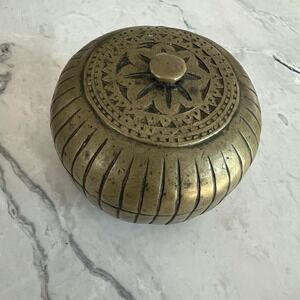 Vintage chinese bronze/brass Trinket Box, incense burner